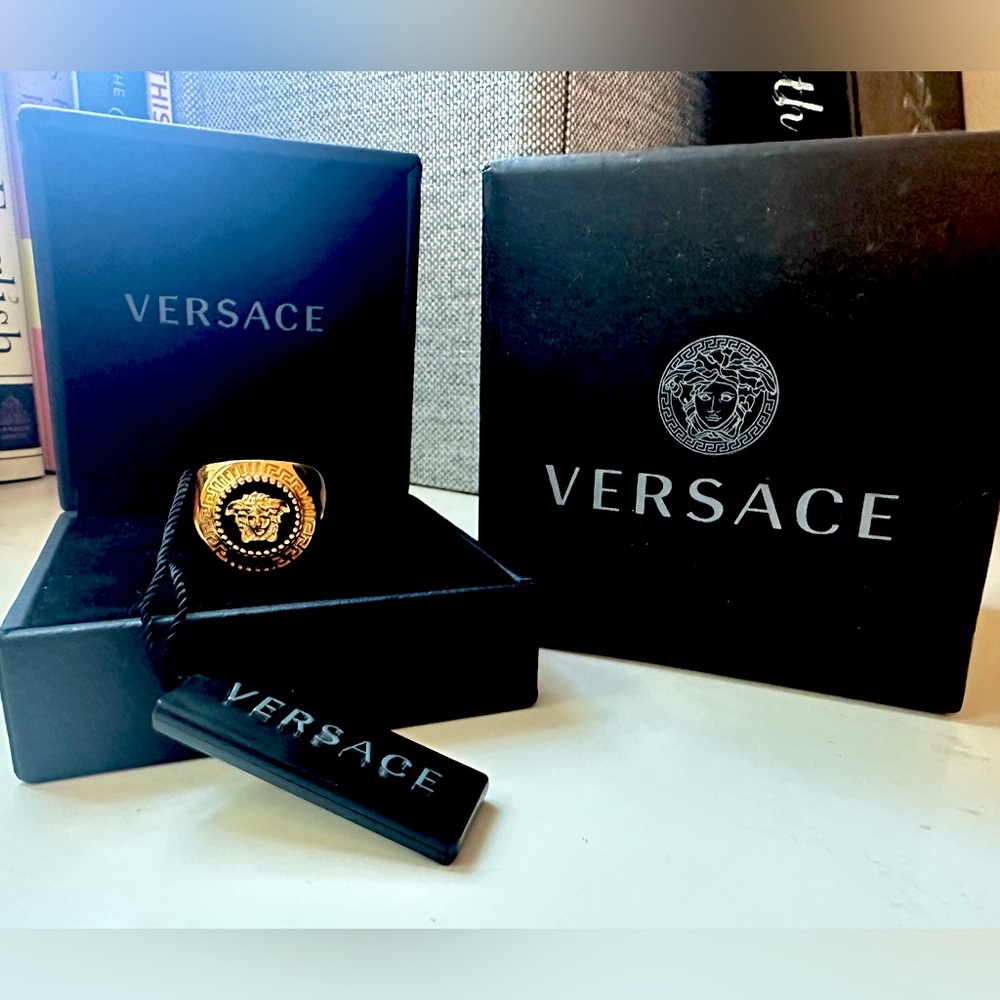 Versace Medusa Ring Gold Mens